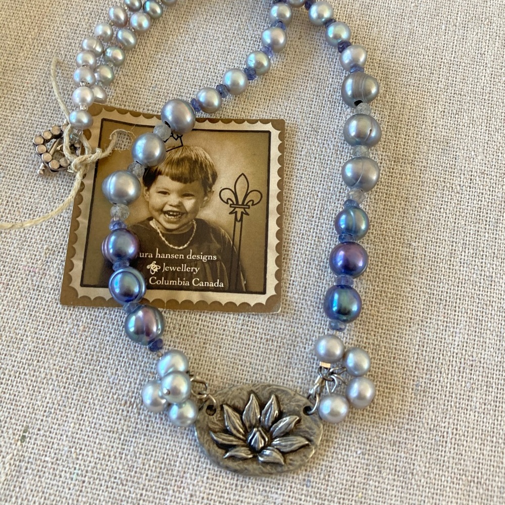 New Laura Hansen DesignsGrey Freshwater Pearls & Pewter Lotus Pen…